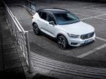 Volvo XC40 T5 R-Design 2017 года (UK)